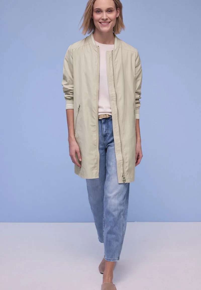 Long Bomber Jkt w. College Det