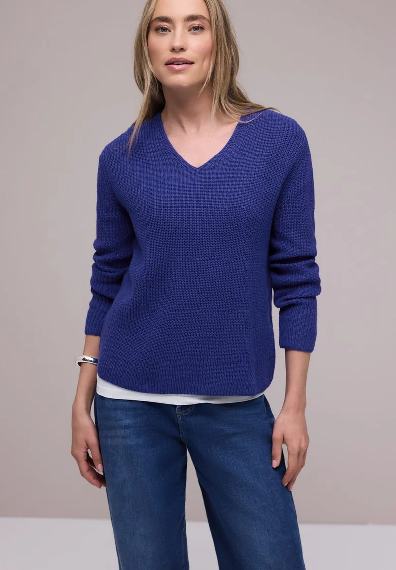 LTD QR_V-neck sweater