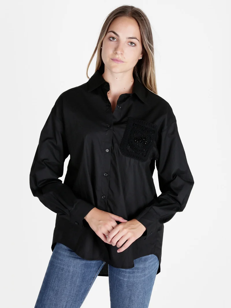 Camicia donna oversize con taschino ricamato - nero