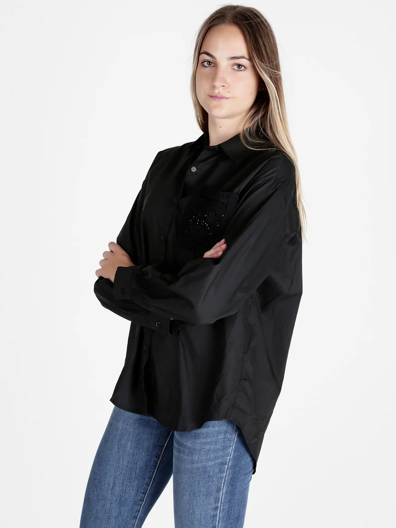 Camicia donna oversize con taschino ricamato - nero