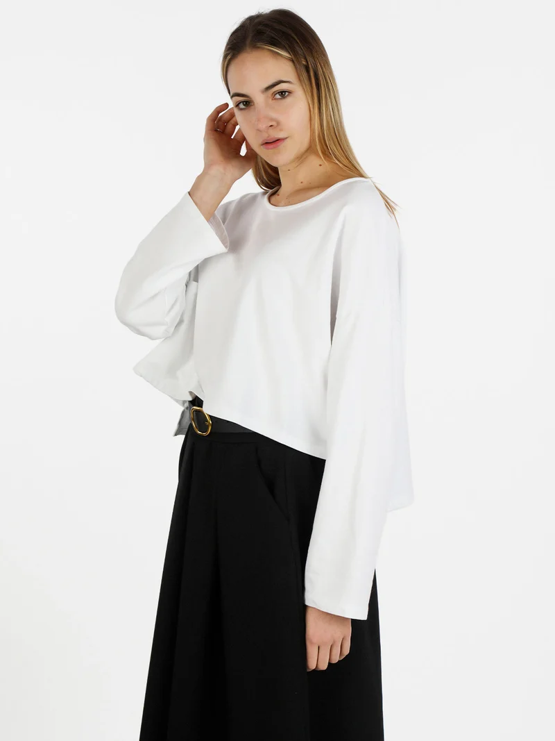 T-shirt cropped da donna con tasca - bianco