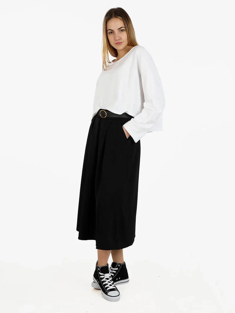 T-shirt cropped da donna con tasca - bianco