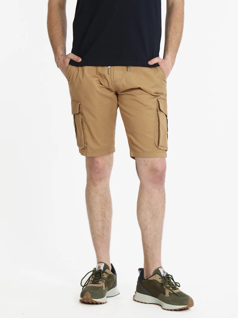 Bermuda cargo da uomo con coulisse - cammello