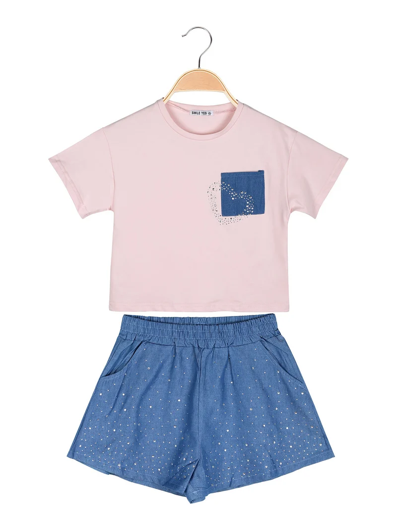 Completo da bambina con t-shirt cropped e shorts in jeans con strass - rosa