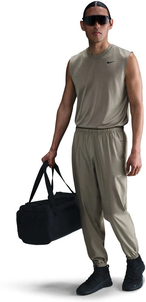 NIKE Herren Sporthose M NK DF FORM PANT TPR
