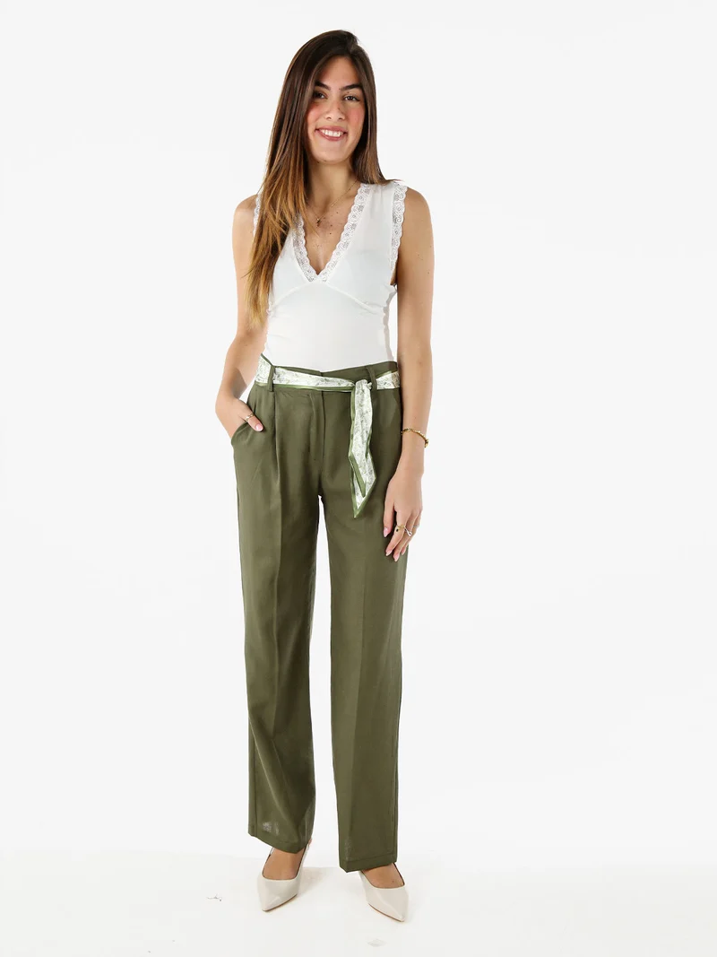 Pantaloni donna in misto lino a gamba dritta con cintura a foulard - militare