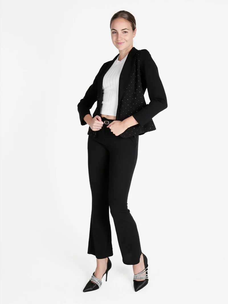 Pantaloni slim fit da donna con finale a zampa - nero