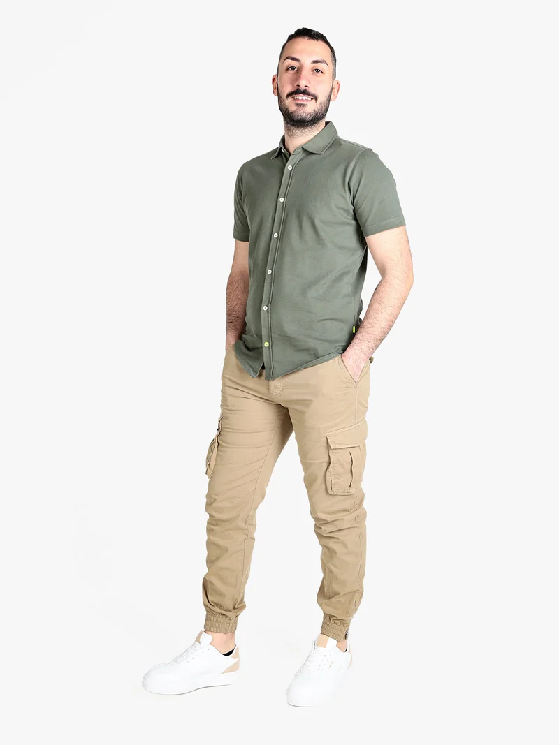 Pantaloni cargo da uomo con polsini e zip sul finale - khaki