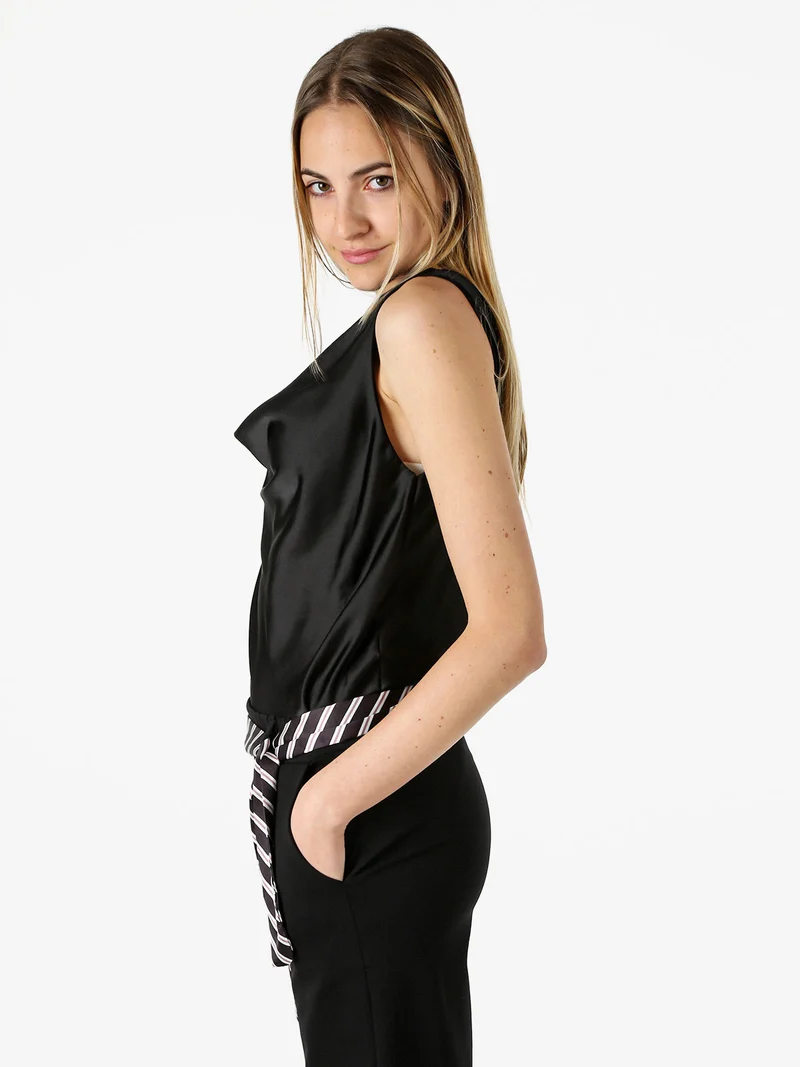 Top donna effetto raso con scollo a cascata - nero