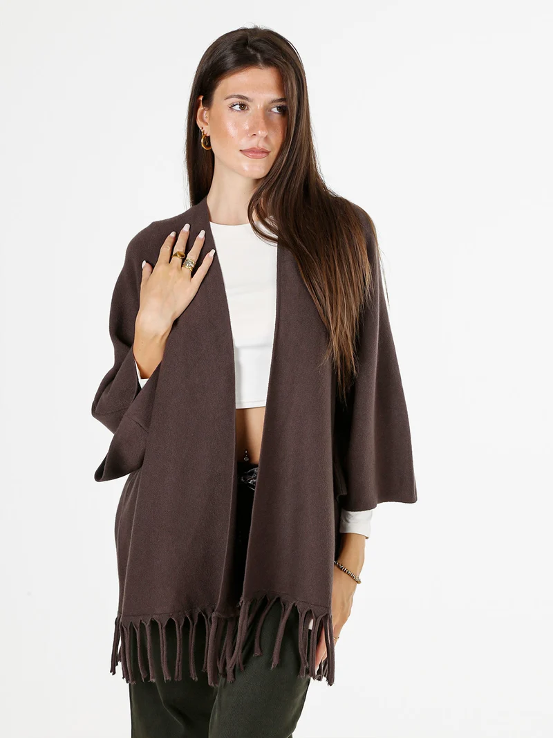 Cardigan aperto da donna in maglia con maniche a campana e frange sul fondo - moro