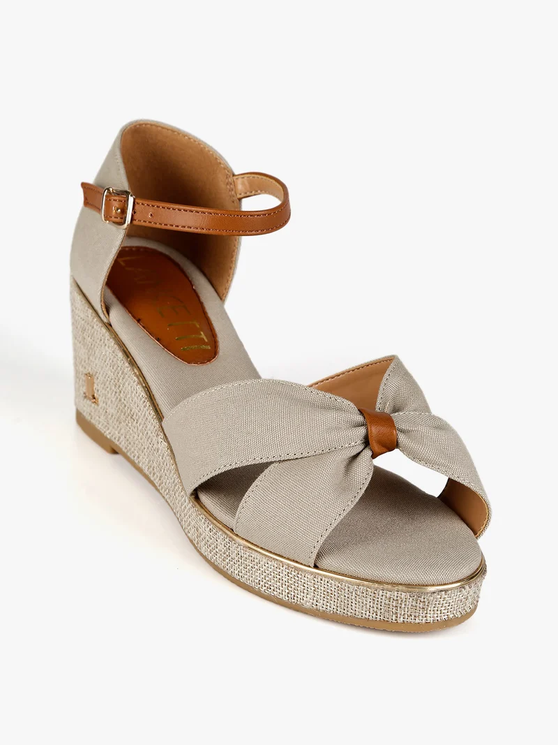 Sandali donna con zeppa - fango