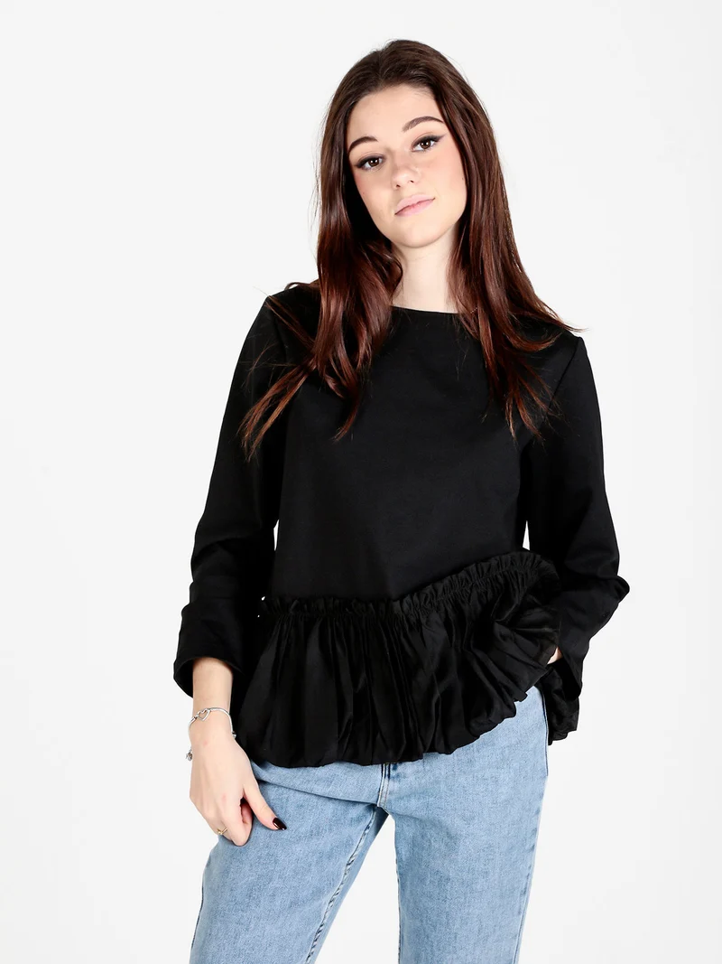 Maglia donna oversize con bordo finale a palloncino - nero