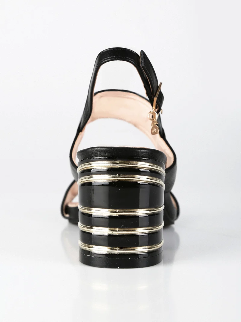 Sandali donna con tacco - nero