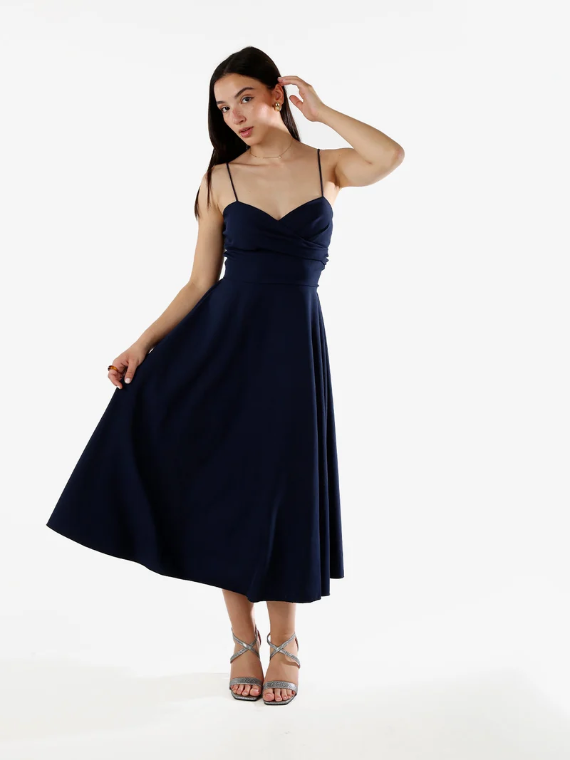Abito donna svasato con spalline sottili e coppe imbottite - blu scuro