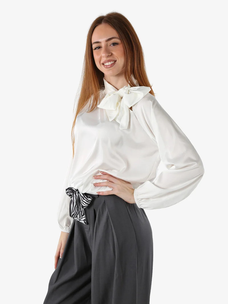 Blusa donna in tessuto simil raso a maniche lunghe - bianco
