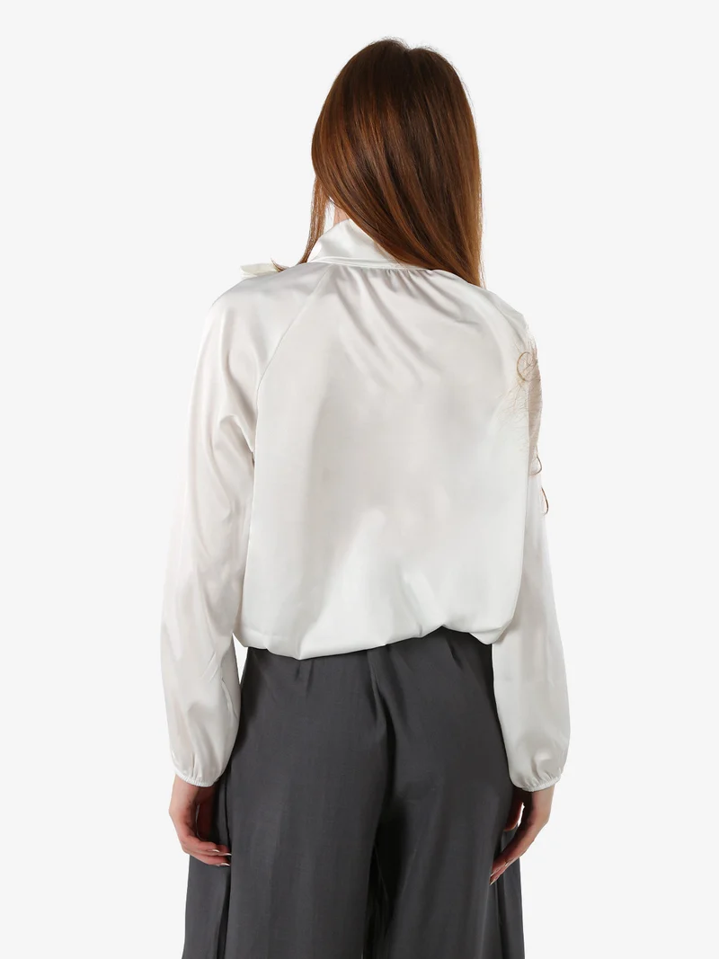 Blusa donna in tessuto simil raso a maniche lunghe - bianco