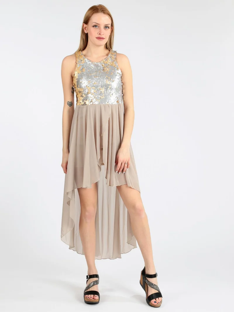 Vestito smanicato con paillettes e schiena scoperta - beige