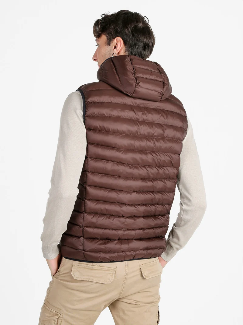 Gilet da uomo imbottito con cappuccio - moro