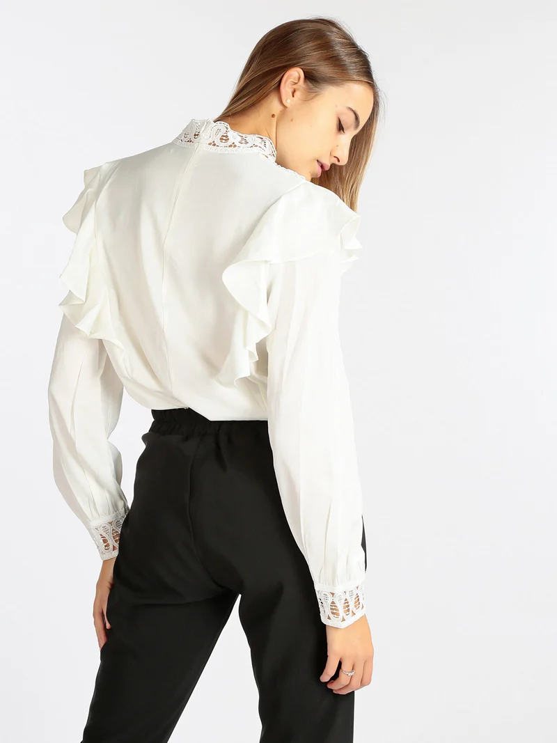 Blusa donna con inserti in macramè - bianco
