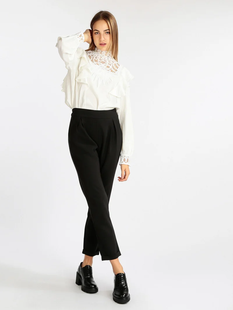 Blusa donna con inserti in macramè - bianco