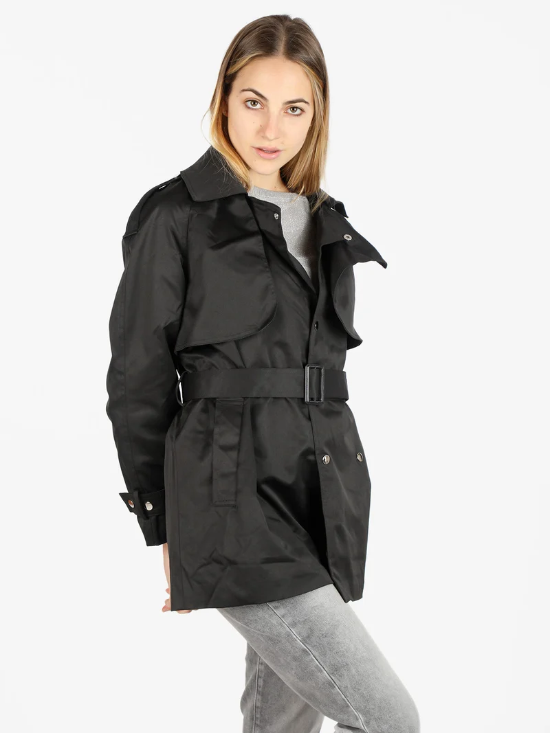 Trench donna con chiusura a doppiopetto e cintura - nero