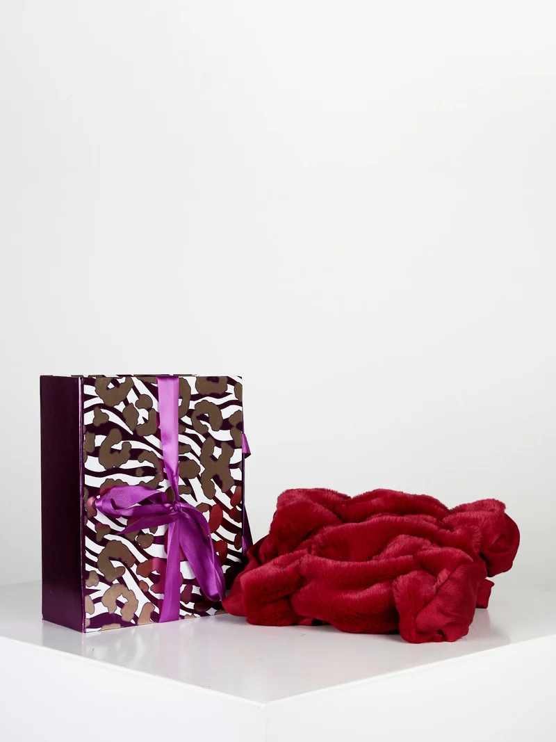 Sciarpa donna in ecopelliccia con frange - rosso