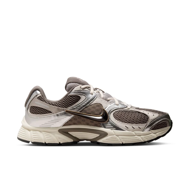 NIKE V5 RNR Herren Sneaker – Leicht & Stylisch