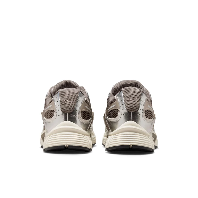 NIKE V5 RNR Herren Sneaker – Leicht & Stylisch