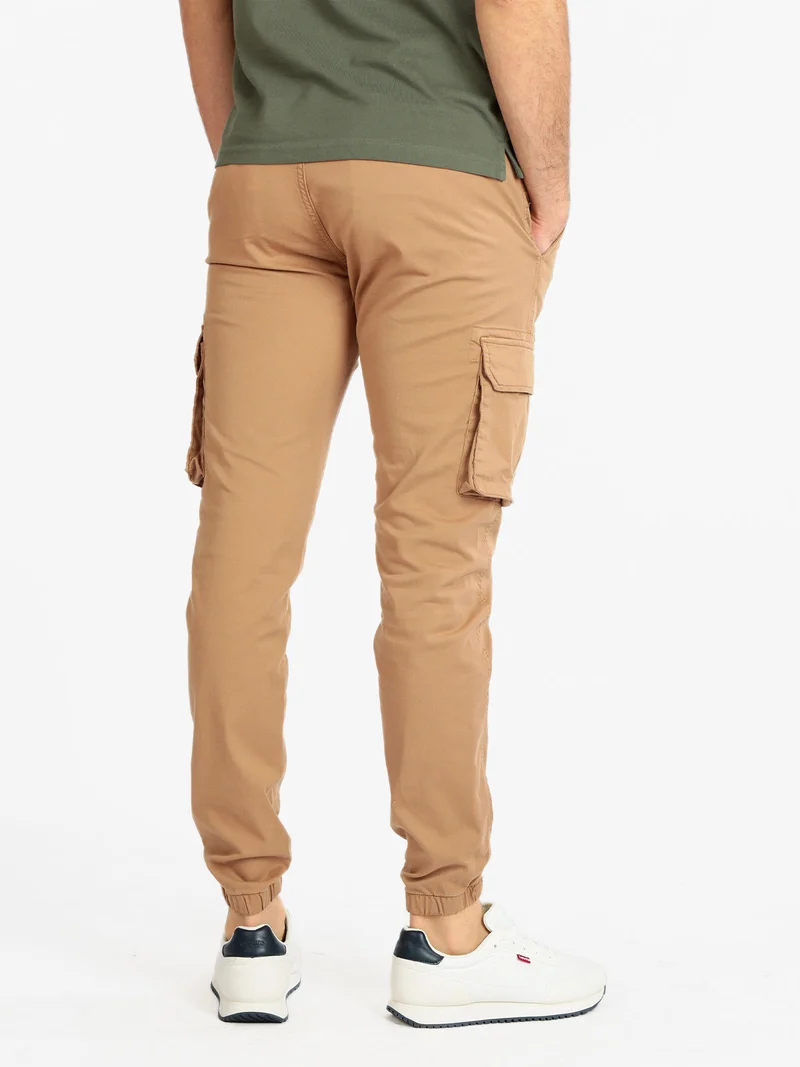 Pantaloni cargo da uomo con polsino - cammello