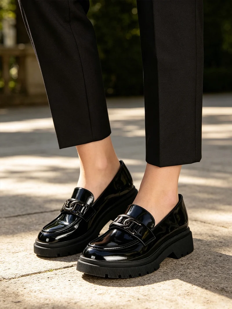 Mocassino donna con cinturino e plantform - nero