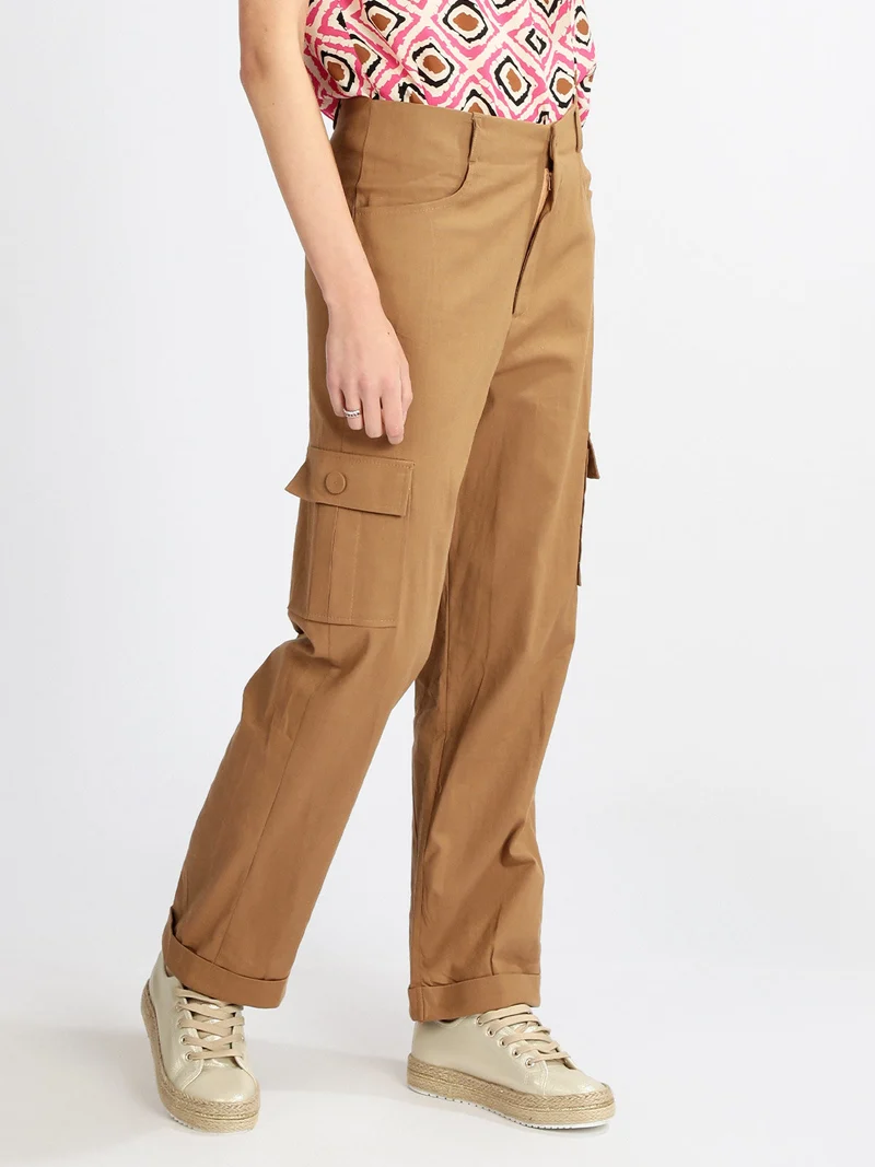 Pantaloni in lino da donna con tasconi - cammello