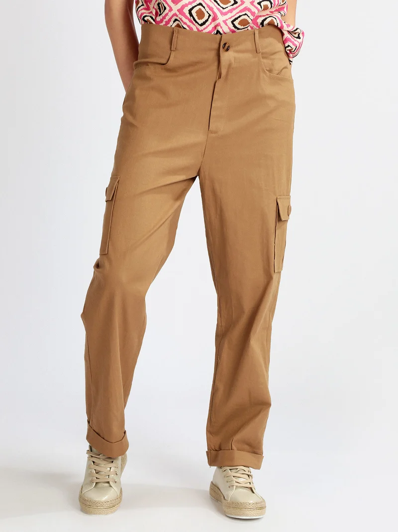 Pantaloni in lino da donna con tasconi - cammello