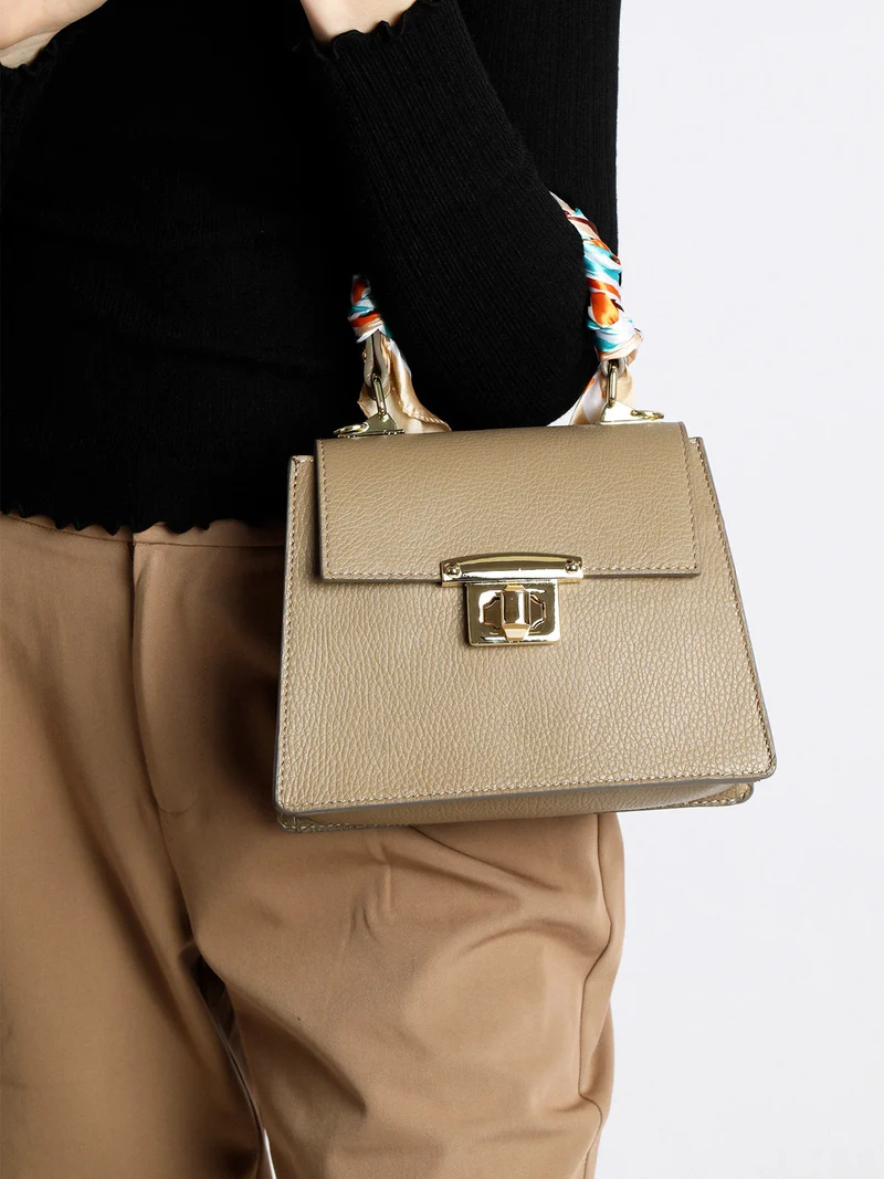 Borsetta in pelle con tracolla - taupe