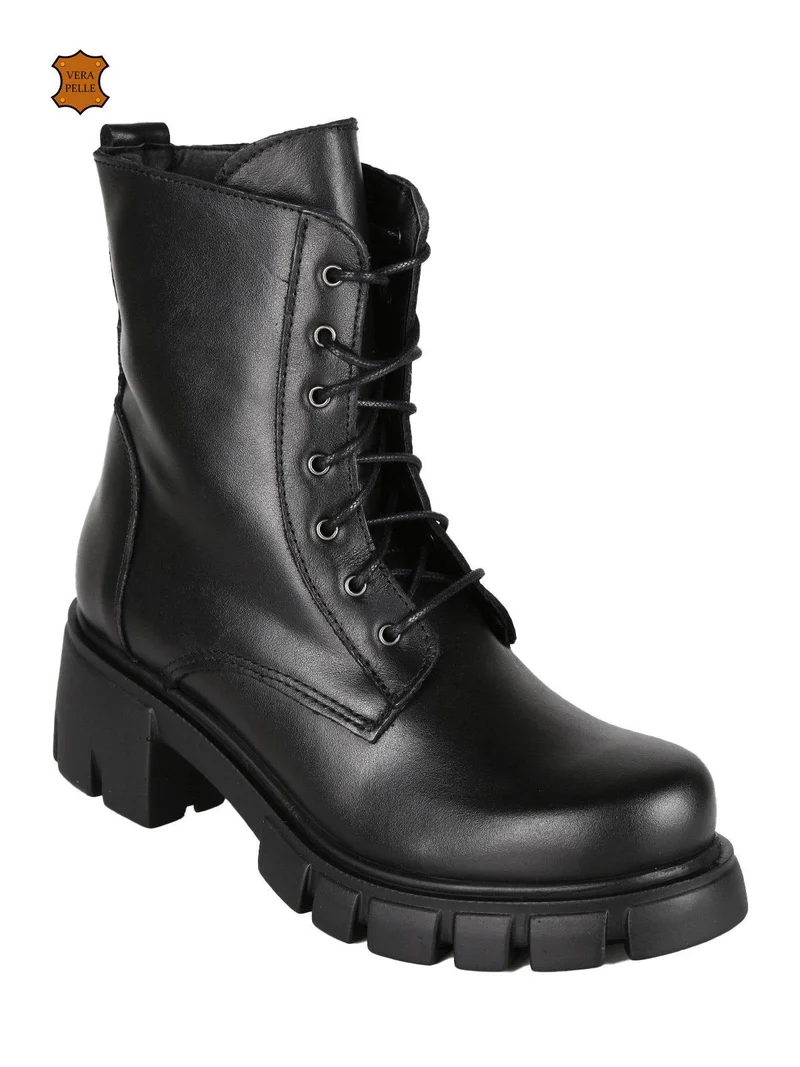 Anfibi in pelle con tacco - nero