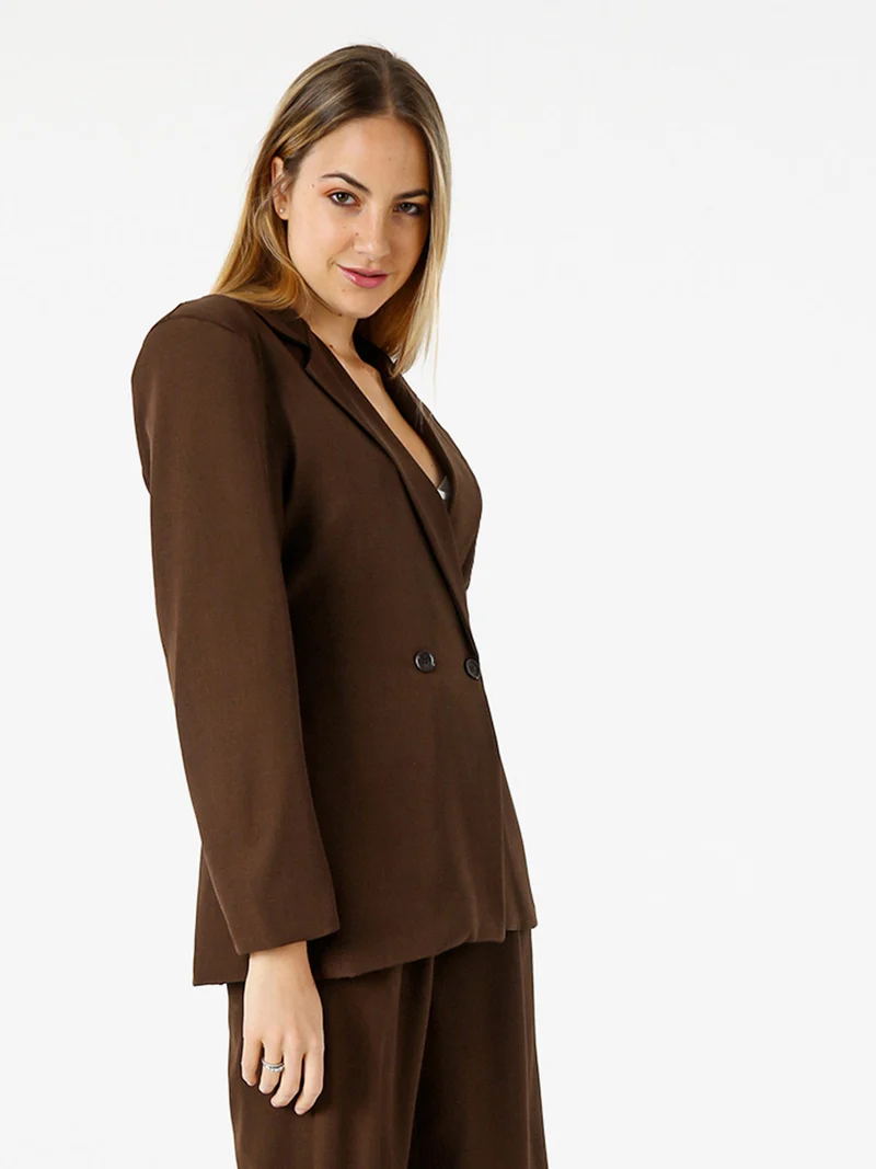 Blazer elegante da donna a doppiopetto con bottoni - marrone