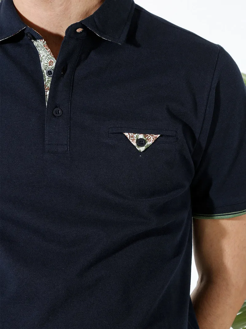 Polo da uomo in cotone a maniche corte con taschino a filetto - blu scuro