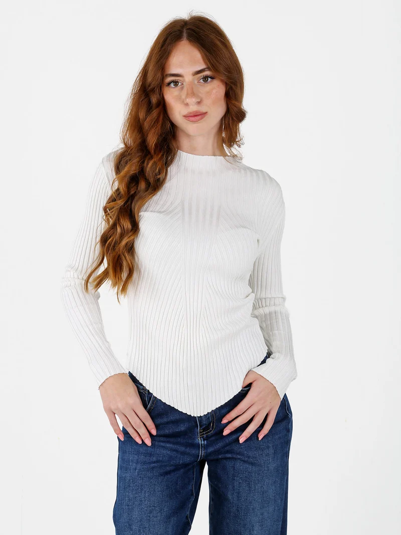 Maglia donna a costine con finale a punta - bianco