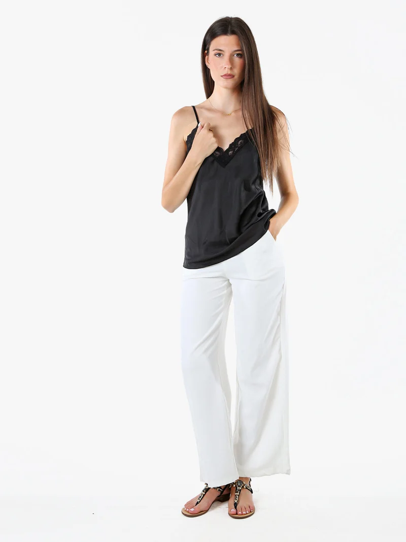 Top donna effetto raso con scollo in pizzo e spalline strette - nero