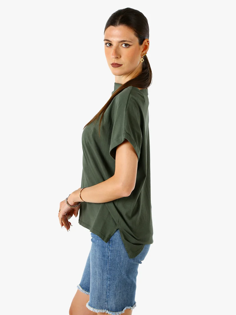 T-shirt donna in cotone con scollo a barca - militare