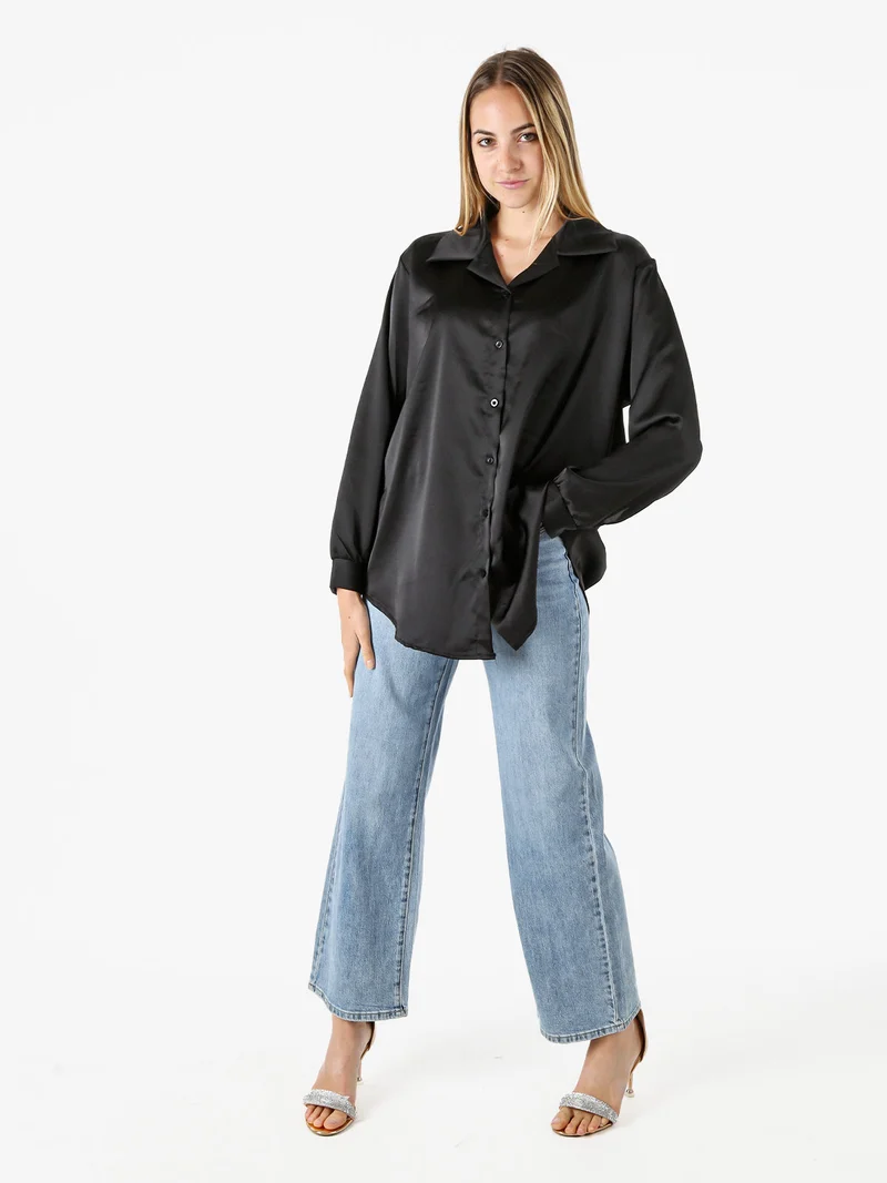 Camicia da donna a maniche lunghe in tessuto simil raso - nero
