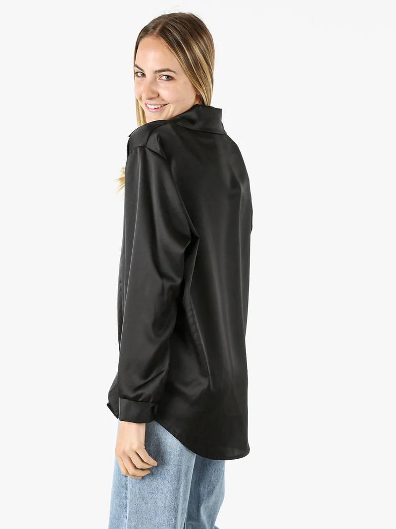 Camicia da donna a maniche lunghe in tessuto simil raso - nero