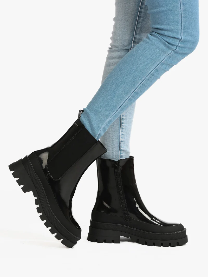 Stivaletti donna con platform - nero