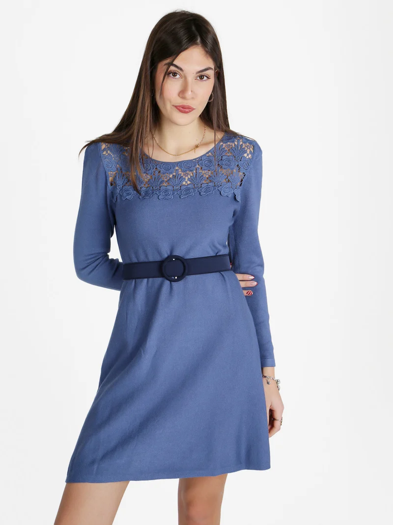 Vestito da donna a maniche lunghe con scollo in pizzo macramè - blu