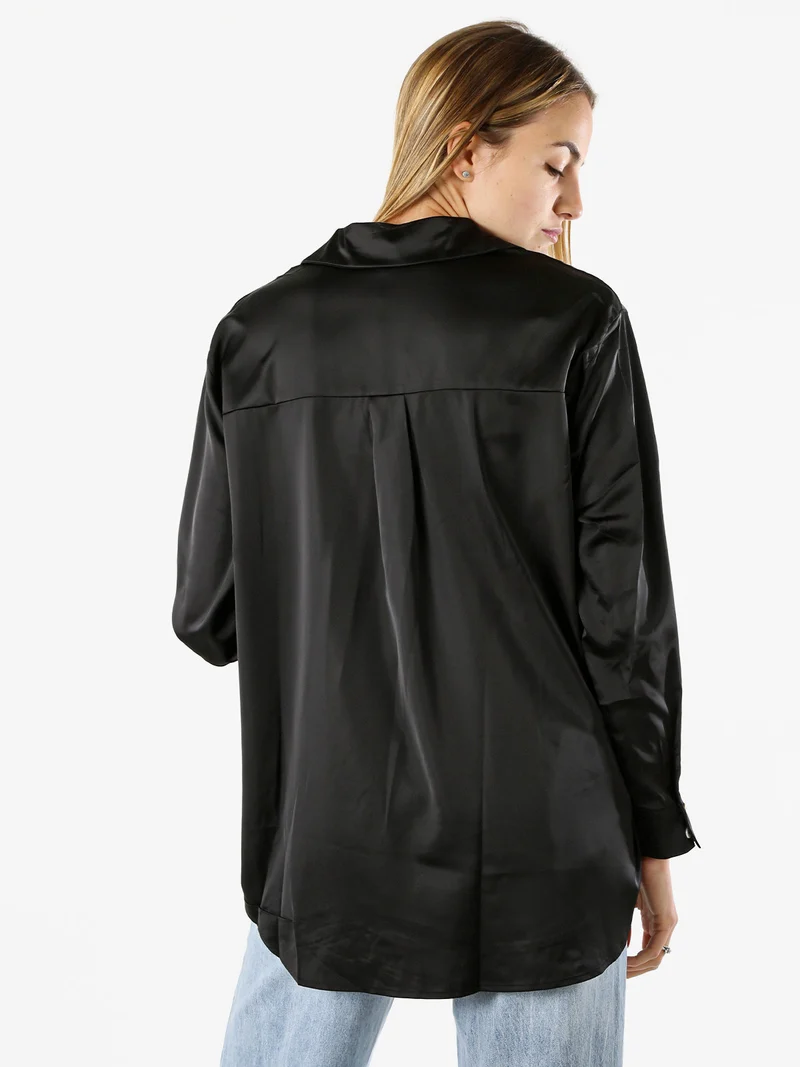 Maxi camicia da donna a maniche lunghe effetto raso - nero