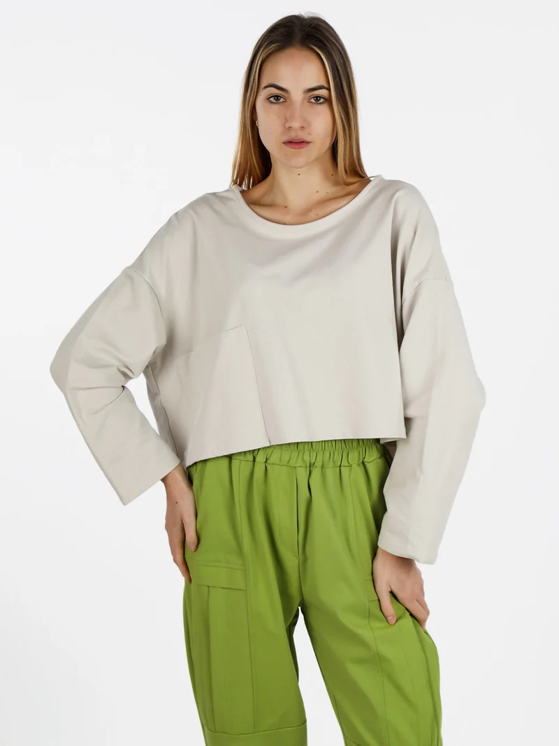 T-shirt cropped da donna con tasca - beige