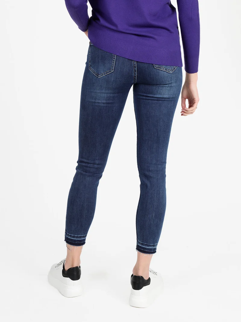Jeans donna slim fit con finale in taglio laser - jeans
