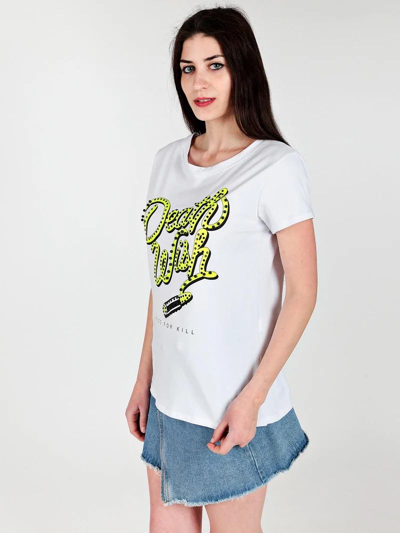 T-shirt girocollo con borchie e strass - verde
