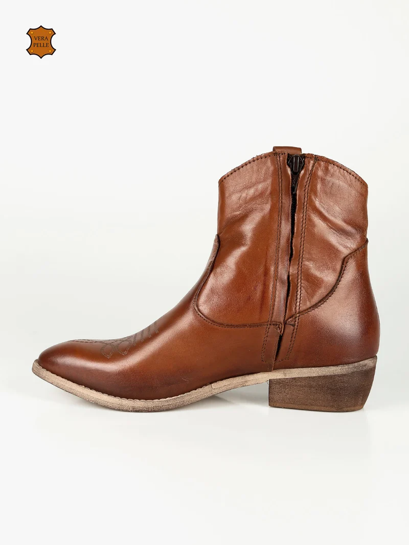 Stivaletti donna texani in pelle - cuoio