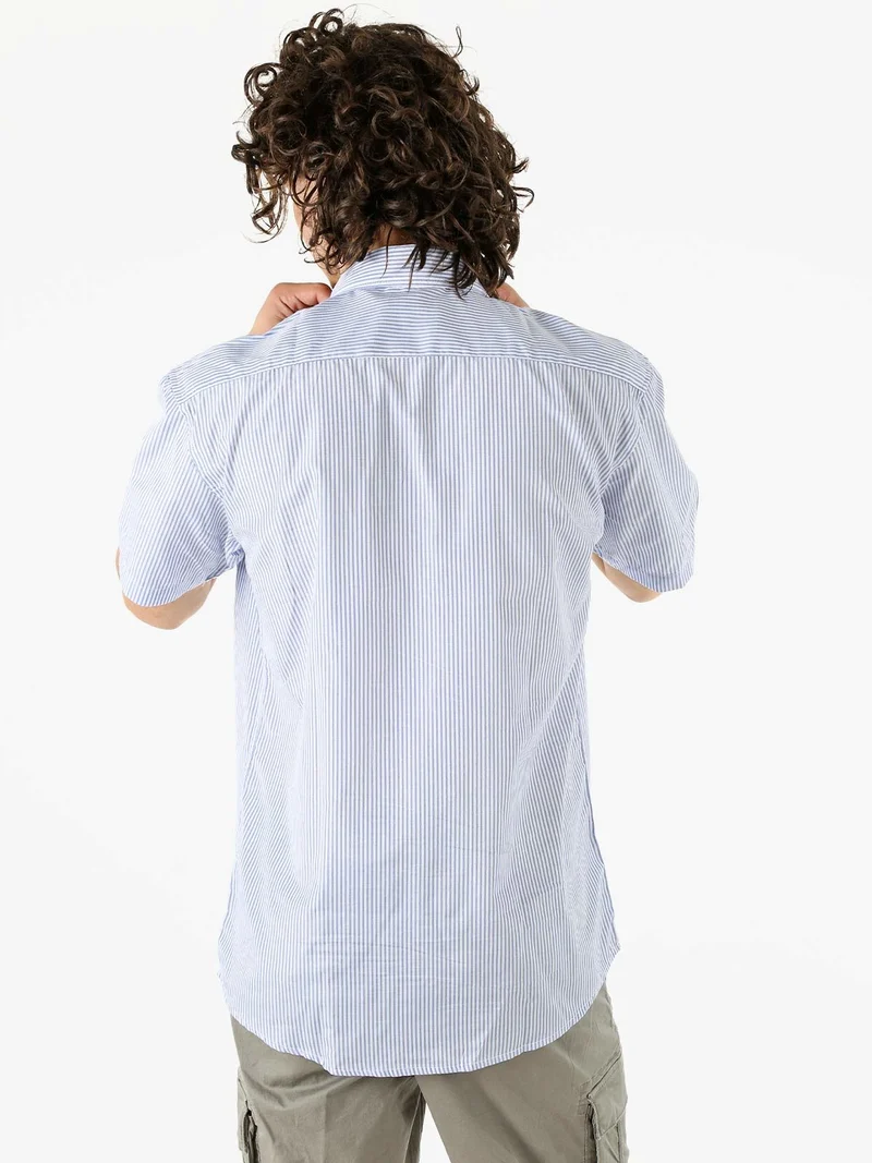 Camicia da uomo rigata a maniche corte con taschino - blu
