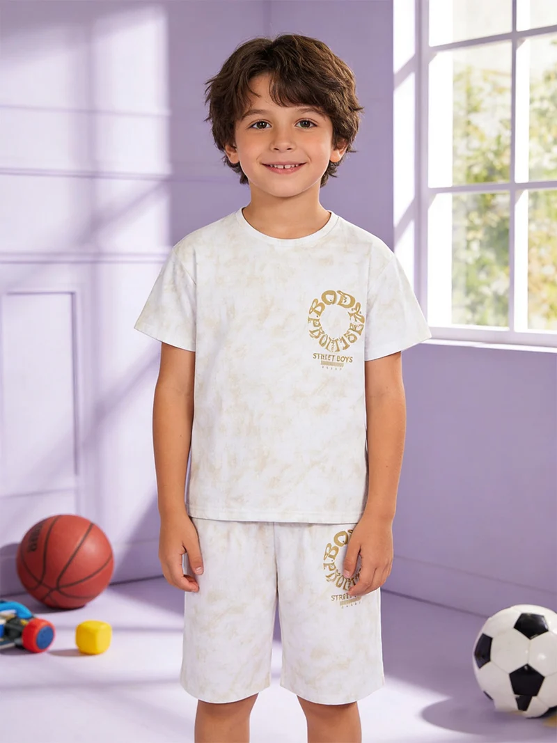 Completo corto da bambino con t-shirt e bermuda - beige